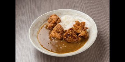 Kari ryža s KARAAGE